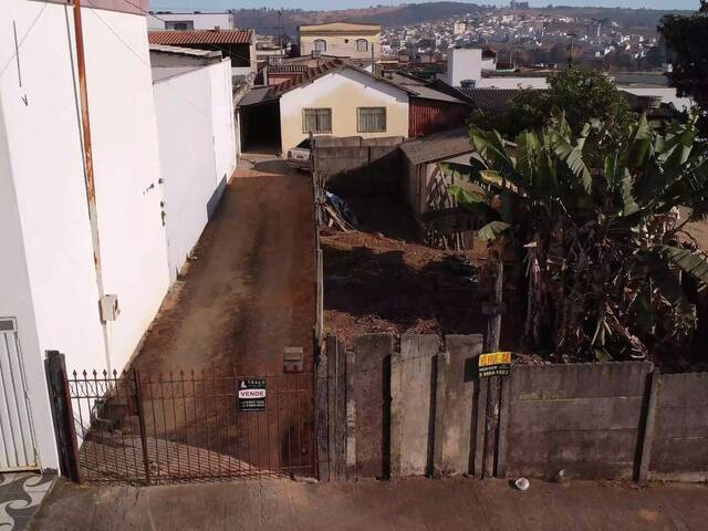 #1331 - Casa para Venda em Santo Antônio do Monte - MG - 2