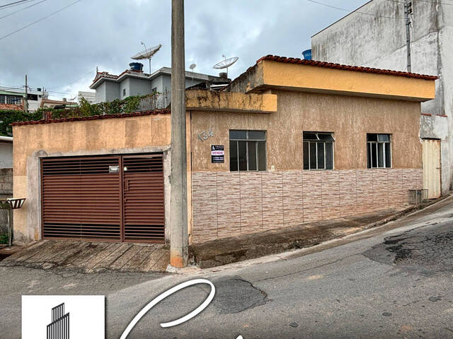 #1406 - Casa para Venda em Santo Antônio do Monte - MG