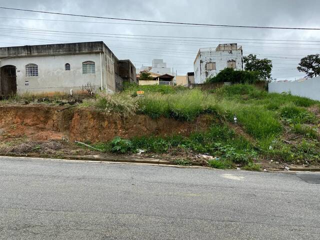 #1480 - Área para Venda em Santo Antônio do Monte - MG - 2